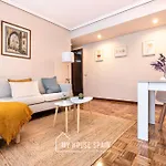 Myhousespain - Amplio Y Centrico Piso En Oviedo