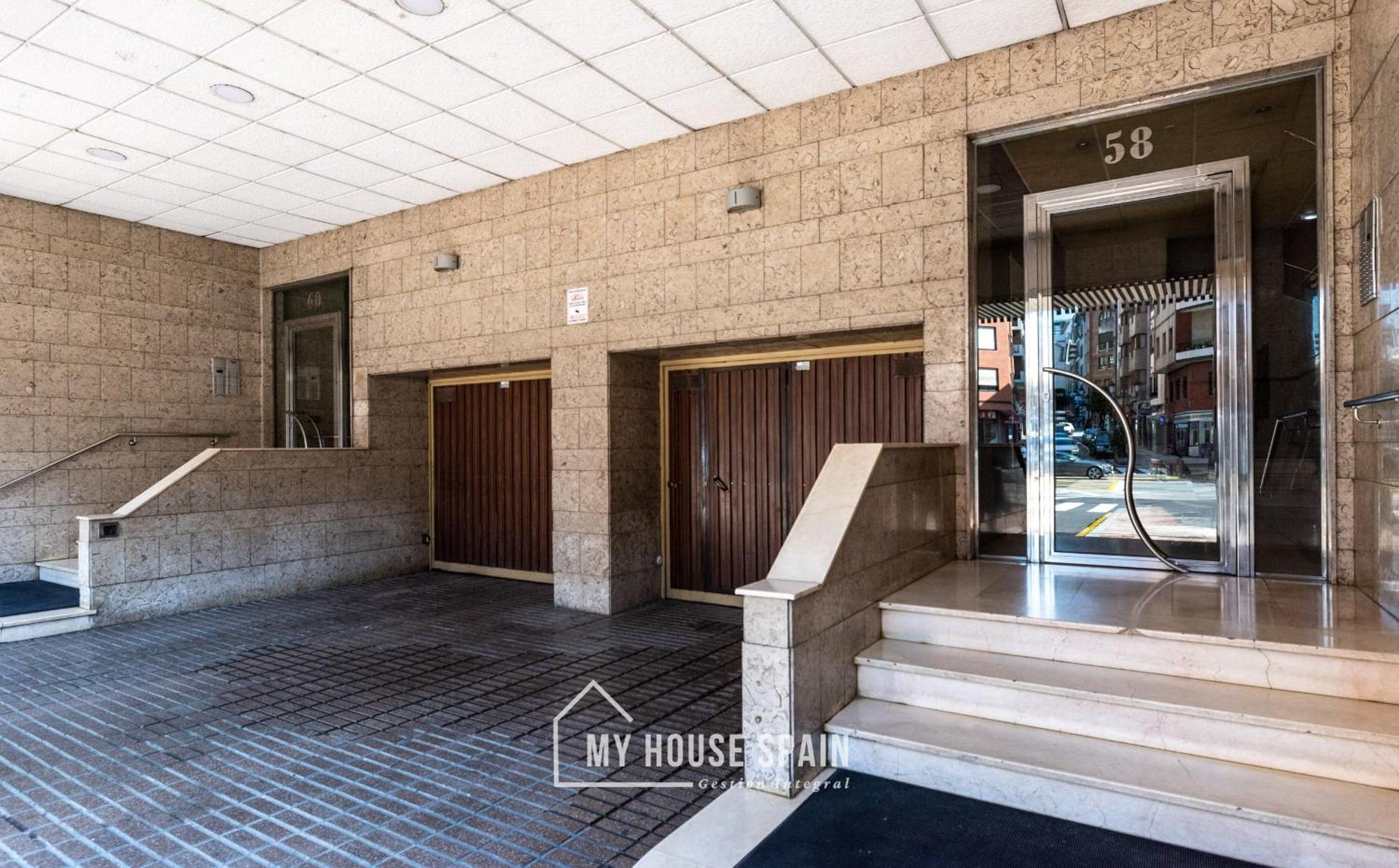 Myhousespain - Amplio Y Centrico Piso En Oviedo